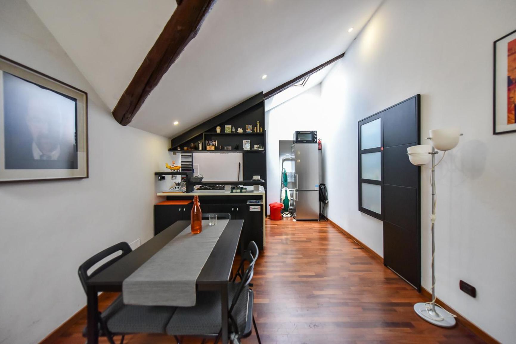 Modern Apartment Piazza Statuto Porta Susa Fs Turijn Buitenkant foto