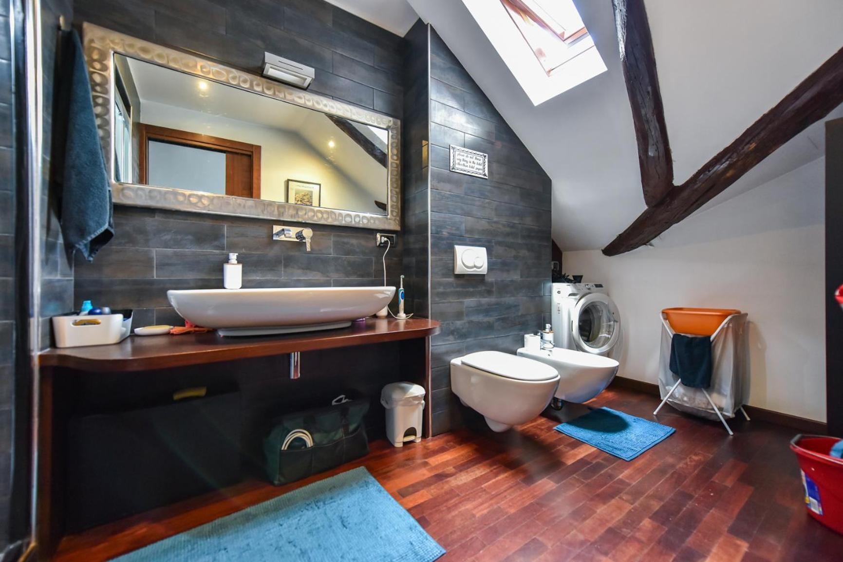 Modern Apartment Piazza Statuto Porta Susa Fs Turijn Buitenkant foto